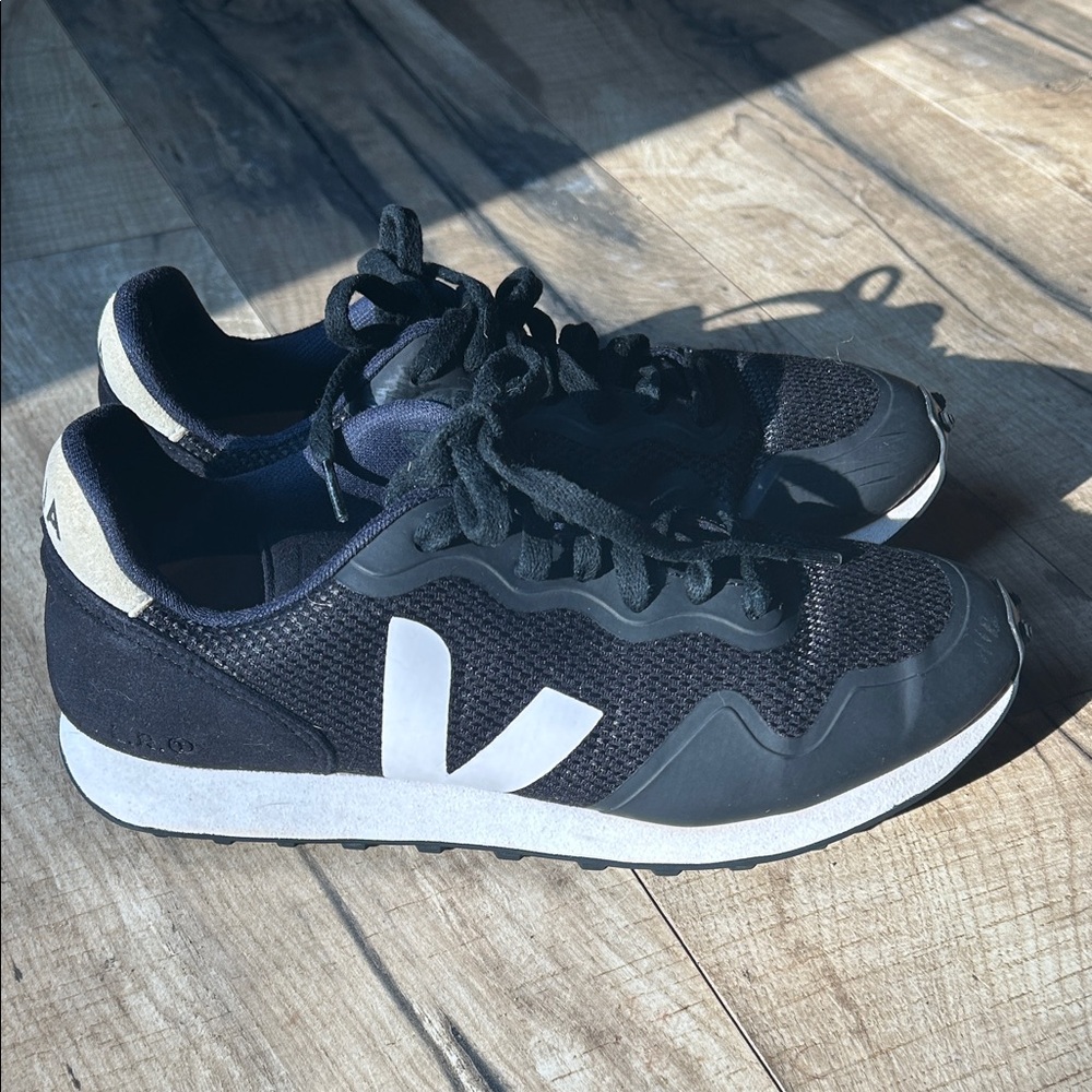 Veja Black and White Women's Sneakers